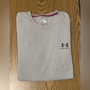 Under Armour Men's Gray Tee